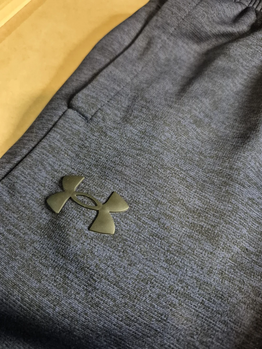 Under Armour Men’s Navy Heather Performance Joggers